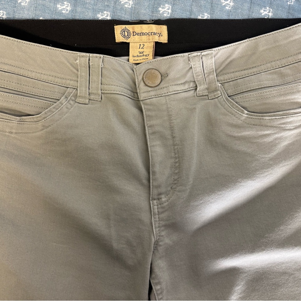 Democracy womens gray size 12  “AB technology” slim leg. inseam 26”